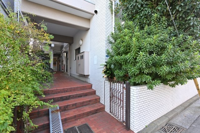 日吉パールハイツ エントランス