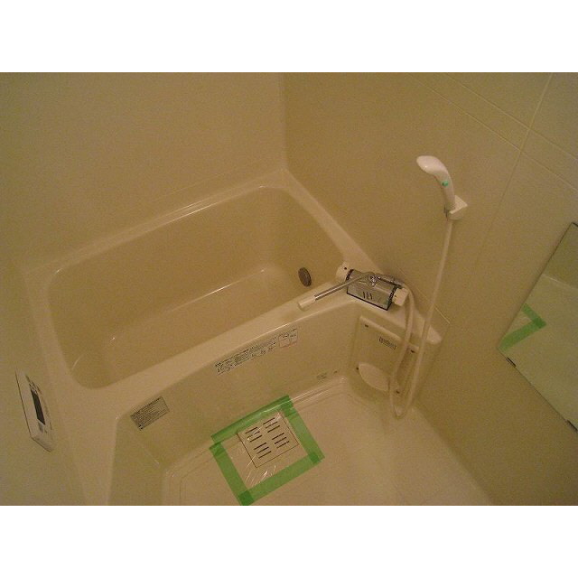 アムール ガーデン201号室 お風呂