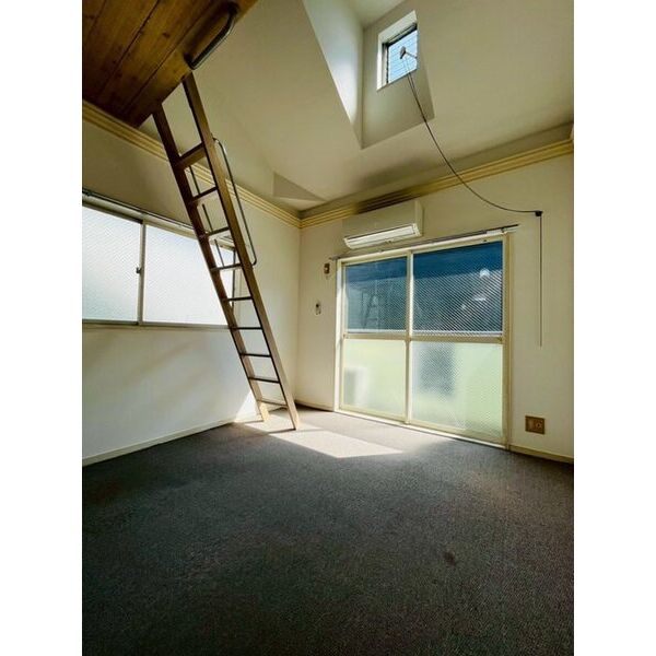 パレス上青木第3 リビング