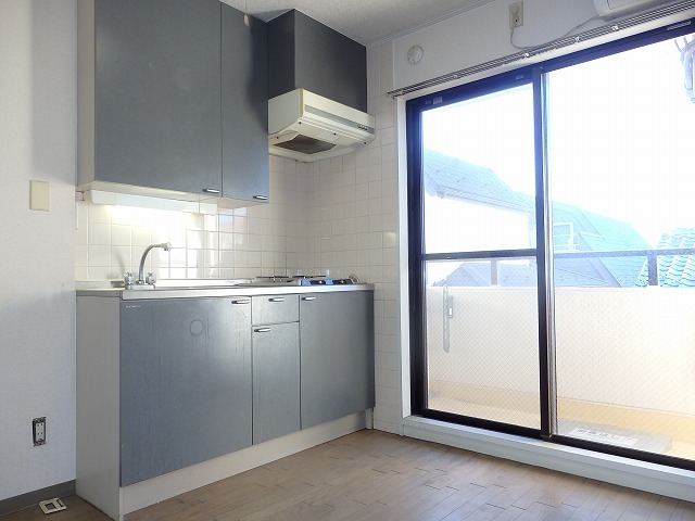 バーデンハイムマサキ(E-078)3階 リビング