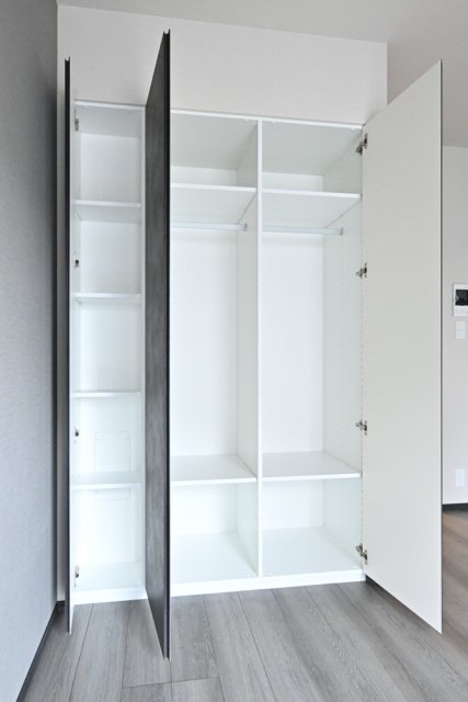 ＧＲＡＮＳＩＴＥ　ＮＡＫＡＭＥＧＵＲＯ9階 クローゼット・収納