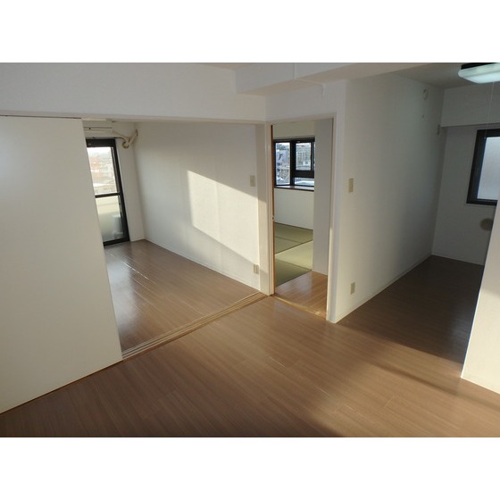 プレステージ市川 リビング