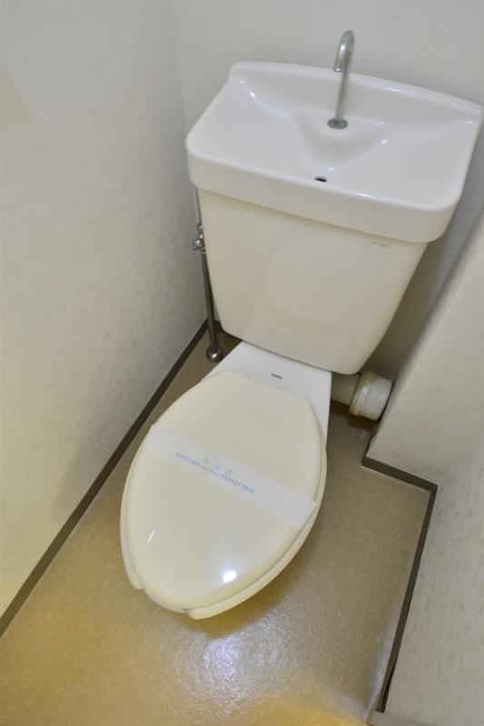 ウィンダム宮前5階 トイレ