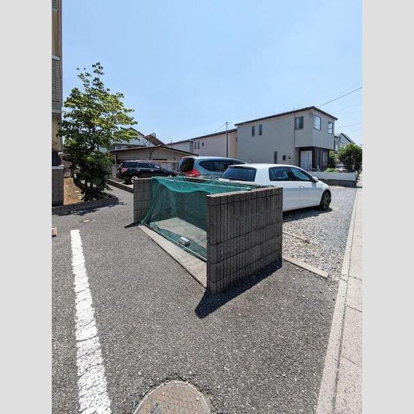 トレビナ与野本町205号室 専用ゴミ置き場