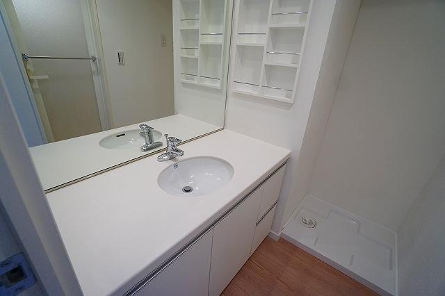 アーバンフラッツ池袋プレミアム23階 洗面所