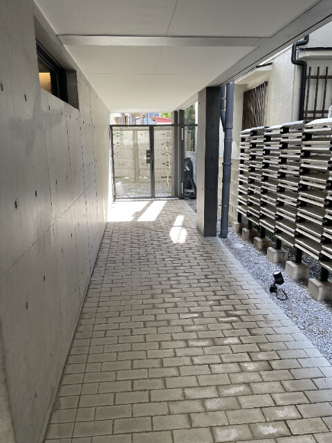 CREAL桜台2階 エントランス