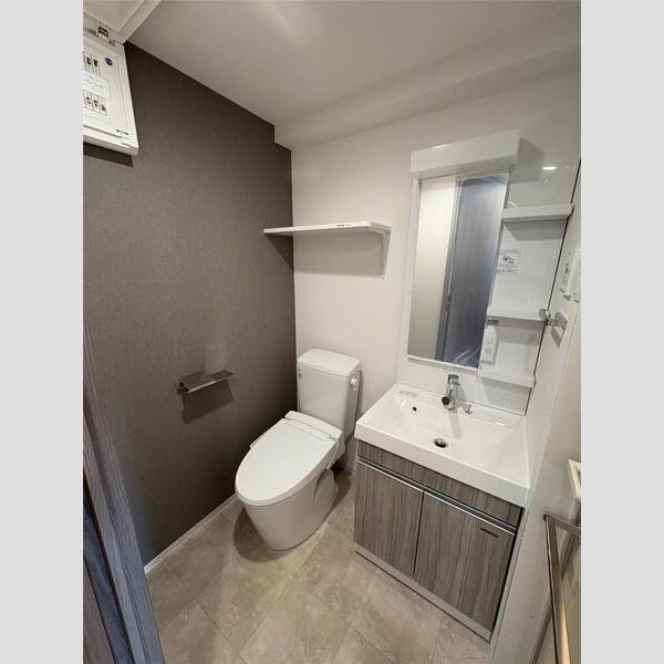 MAXIV横浜吉野町TRE703号室 トイレ