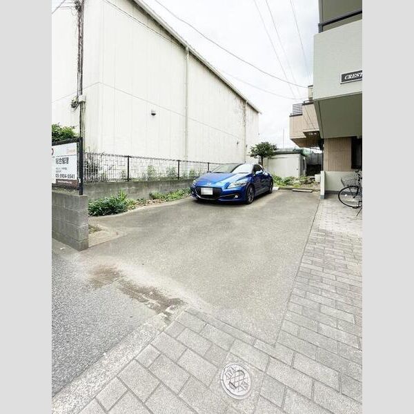 クレスト光が丘 駐車場