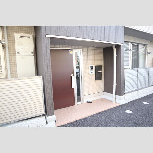 クローネ エントランス
