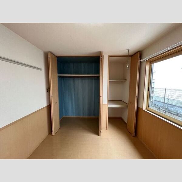 メゾンフラッシュ　Ⅱ クローゼット