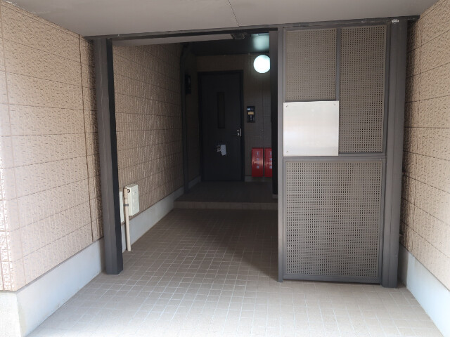 グランシード前原壱番館2階 エントランス