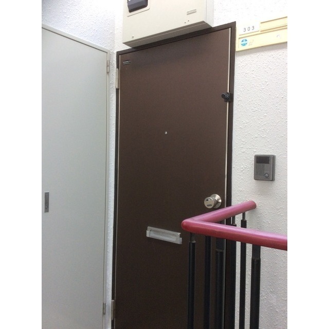 アミティK 玄関