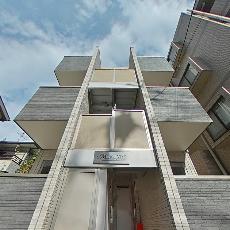 エムグランデ エントランス