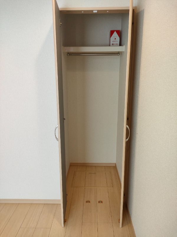 メールダジュール1階 収納