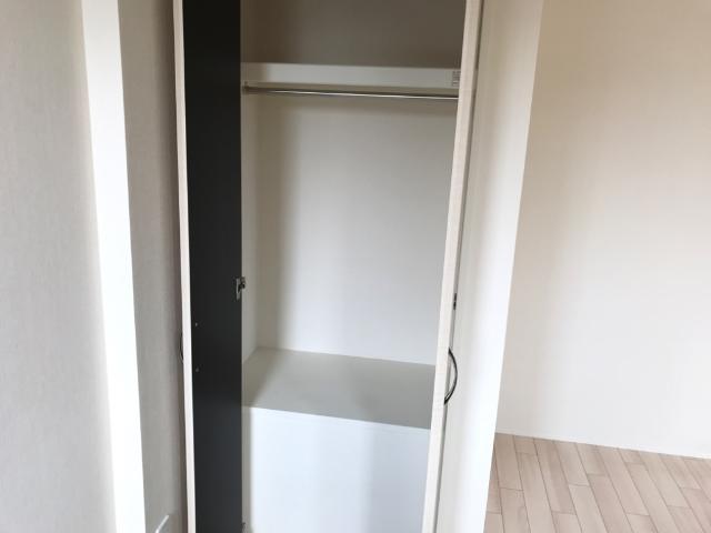 ルナ　クレセンテⅡ～Luna CrescenteⅡ～203号室 収納