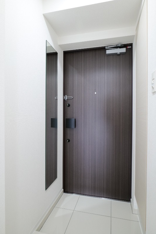 フュージョナル千住緑町 玄関