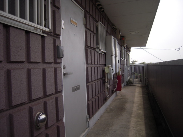 菊名フラット0202号室 エントランス