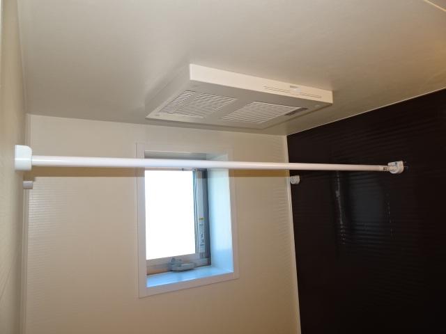 Ivy Field Ⅰ (アイヴィー フィールド ワン)201号室 浴室乾燥機