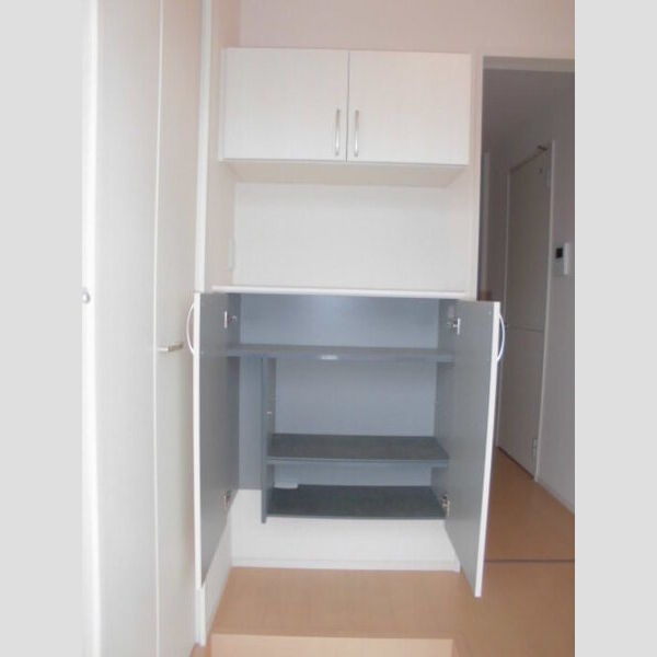 ハイツ ハピネス103号室 玄関