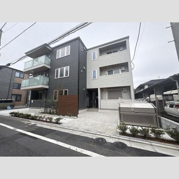 セレスティア南花畑Ⅲ101号室 建物外観