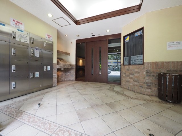 フェニックス早稲田駅前3階 エントランス