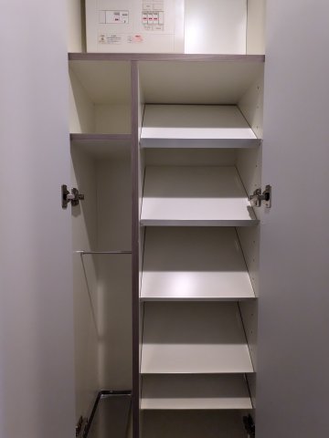 ハーモニーレジデンス新横浜804号室 収納