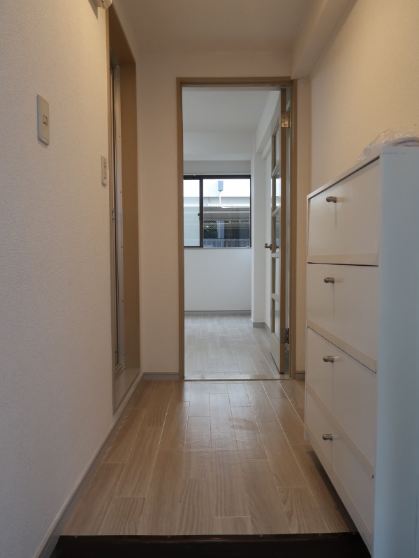 レイクトップ鶴川1階 内観