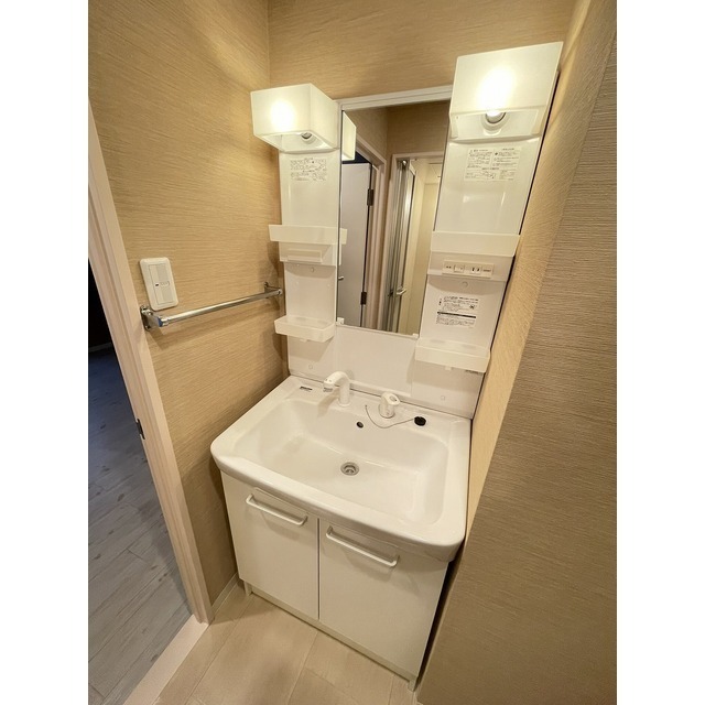 ヒルズヴァンベールD棟3階 同建物別部屋の参考画像