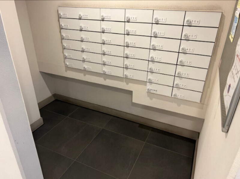 TFレジデンス川崎殿町WEST1階 メールコーナー