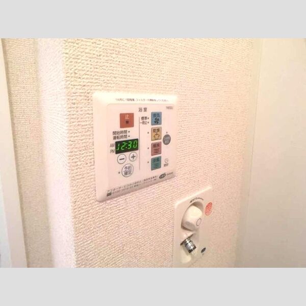 リュミエール203号室 浴室換気乾燥機