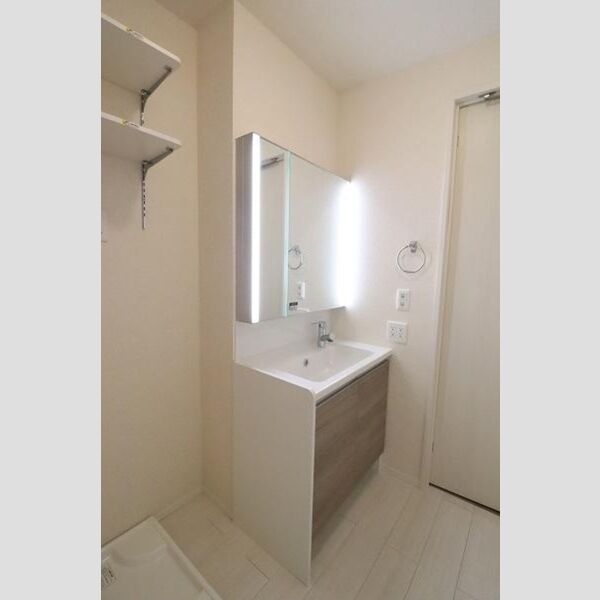 セジュール春日町2201号室 洗髪洗面化粧台