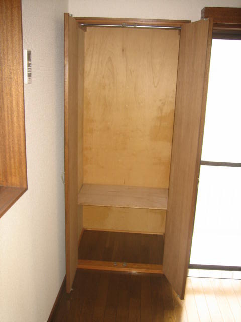 ハイム滝0202号室 収納