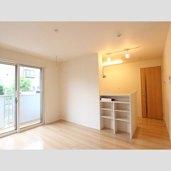 ラペズマン リビング