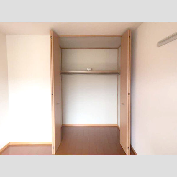 ローズパレス203号室 クローゼット