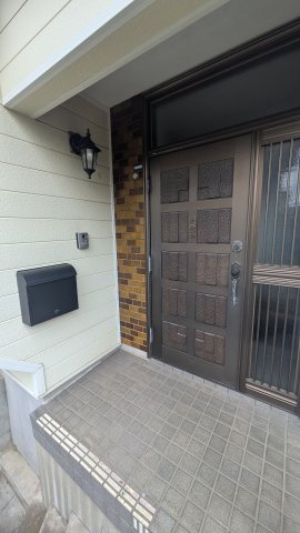 川口町ハウス エントランス