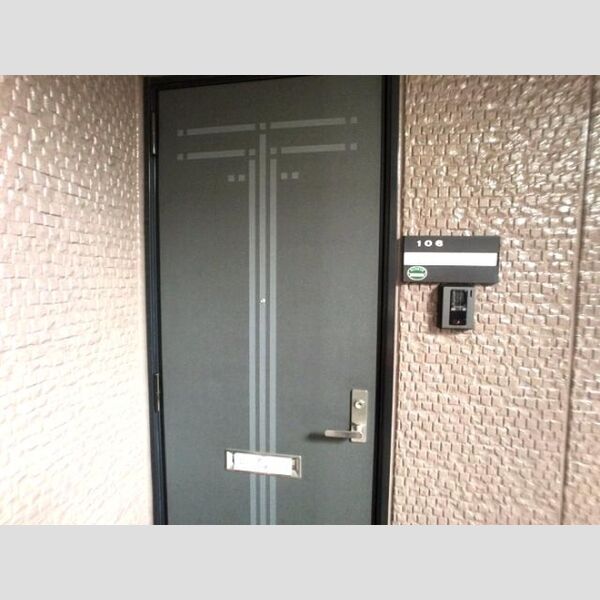 トマトノワ 外玄関