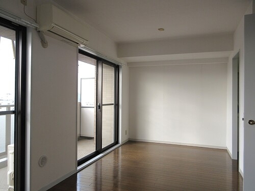 ライオンズプラザ梅島 リビングダイニング