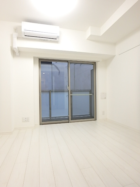 ガーラ・プレシャス渋谷六本木通り 間口の広い洋室/6.0帖/道路に面していない静かなお部屋