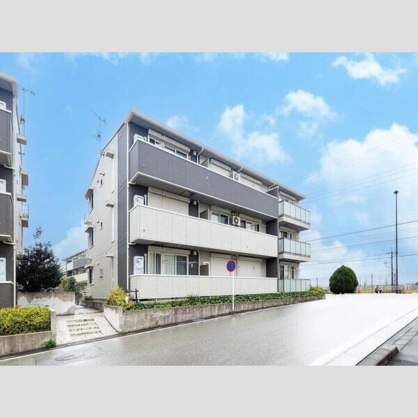 ヘリオス吉川美南 ポセイドンの外観画像