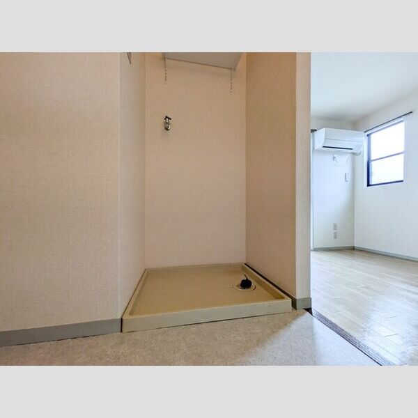 ヴューラーみつわ台　ABCDB202号室 室内洗濯機置場