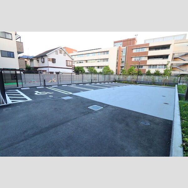 GRAND SOLEIL201号室 駐車場