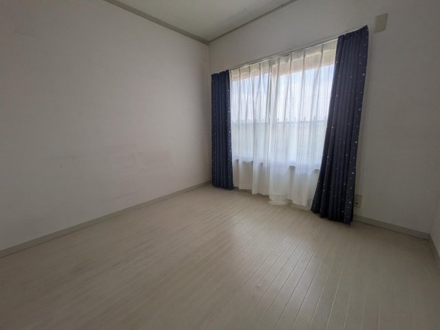 田園ハイツ川越弐号棟 402（yellova house) 内観