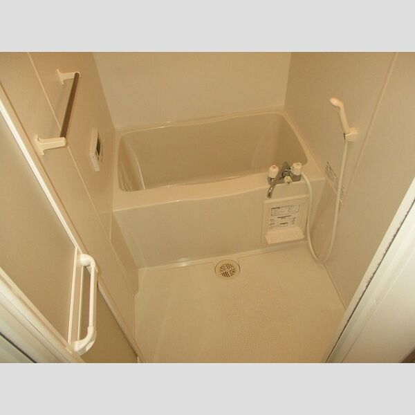 ジェンティーレ ヤマザキ101号室 浴室