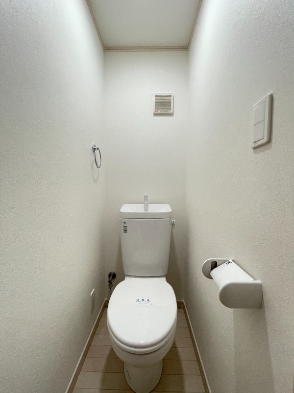 シャンテ谷在家3階 トイレ