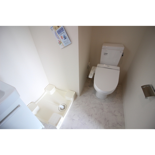 プレール・ドゥーク東新宿Ⅲ506号室 内観