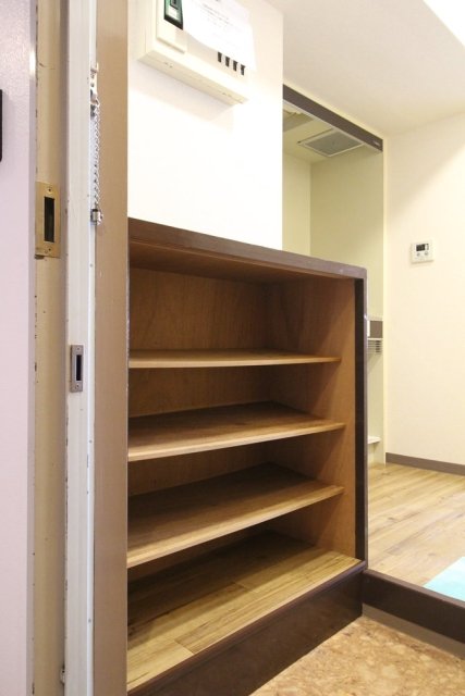 パレ・ドール文京メトロプラザⅠ8階 靴入