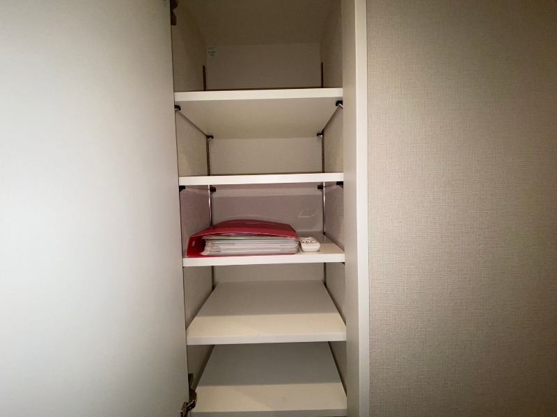 ロータス平和島East2階 下足入れ