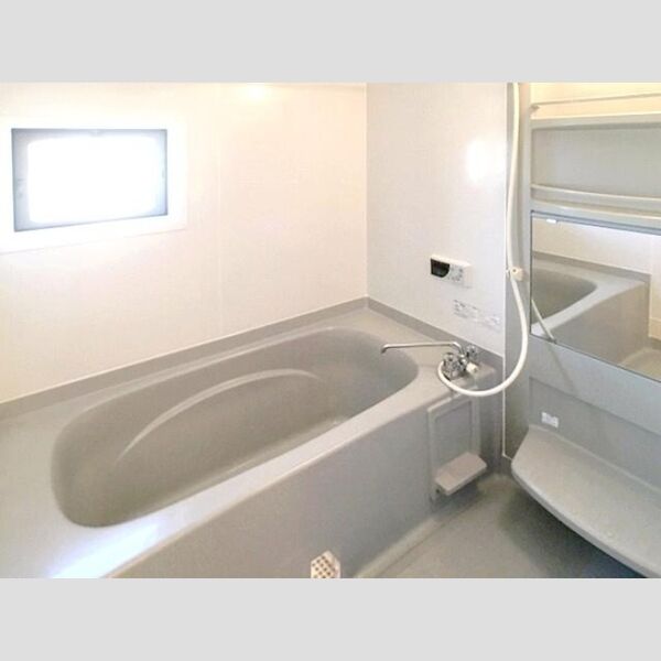 フレシール　A201号室 浴室　追い焚き給湯付