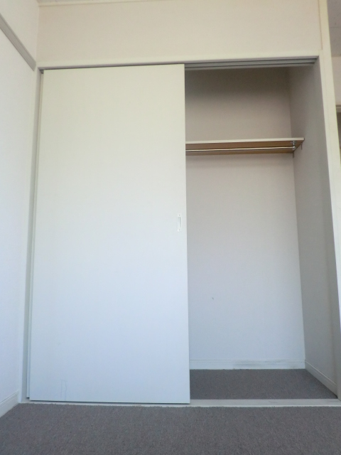 レオパレス彩 内観