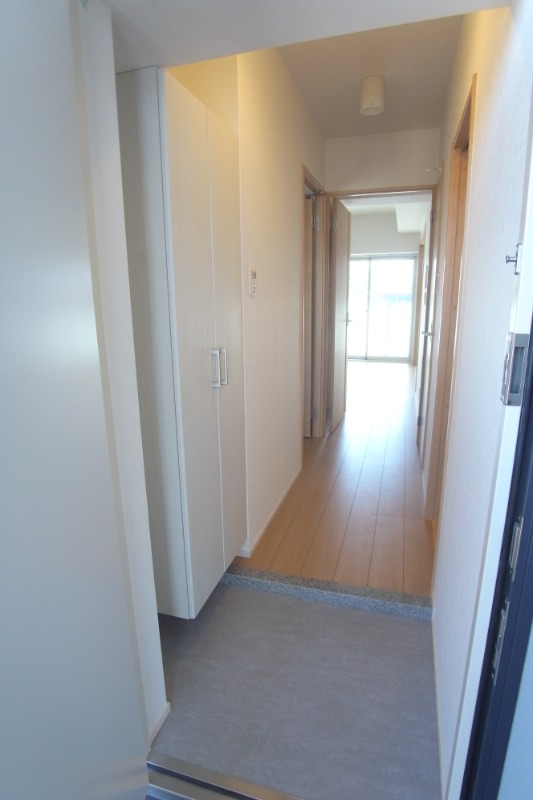 ポルト　ボヌール2階 玄関